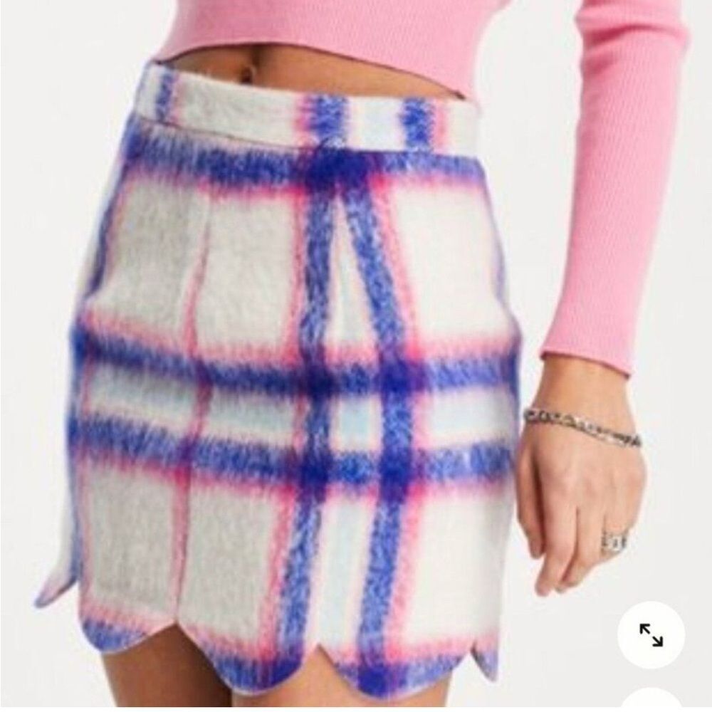 ASOS design check print Plaid Mini Skirt with Scalloped Hem - size 10